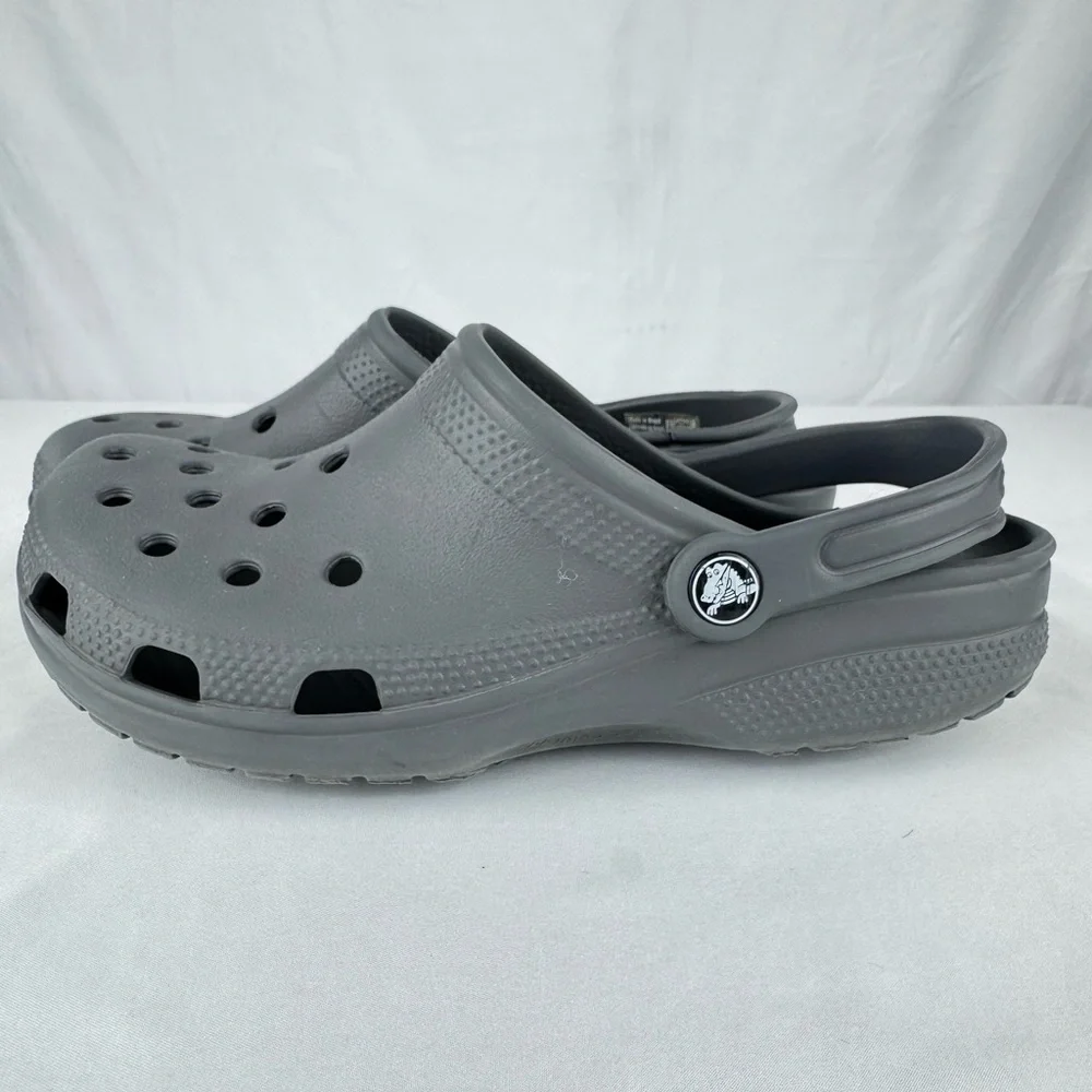 Crocs Classic Unisex Clog in Graphite